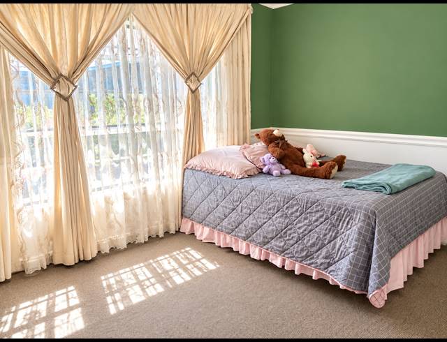 3 BEDROOM FREESTANDING FOR SALE IN CRYSTAL PARK